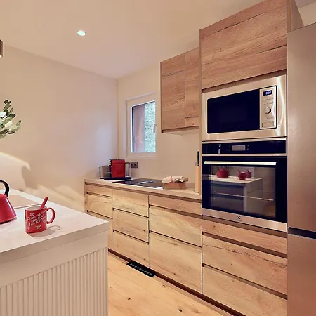 1850 : Elegant Apt. Neuf A 3 Min Des Pistes, Parking Inclus - Fr-1-575-249 Apartament Courchevel