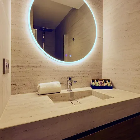 1850 : Elegant Apt. Neuf A 3 Min Des Pistes, Parking Inclus - Fr-1-575-249