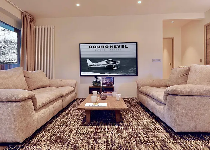 1850 : Elegant Apt. Neuf A 3 Min Des Pistes, Parking Inclus - Fr-1-575-249 Courchevel