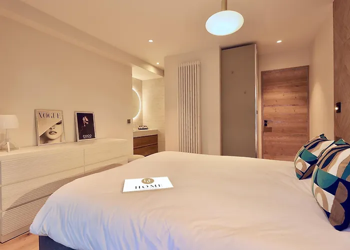 1850 : Elegant Apt. Neuf A 3 Min Des Pistes, Parking Inclus - Fr-1-575-249 Courchevel